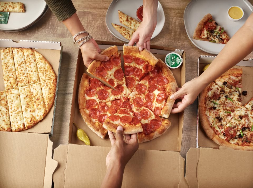 Papa John's Pizza Shallotte Crossing Logo